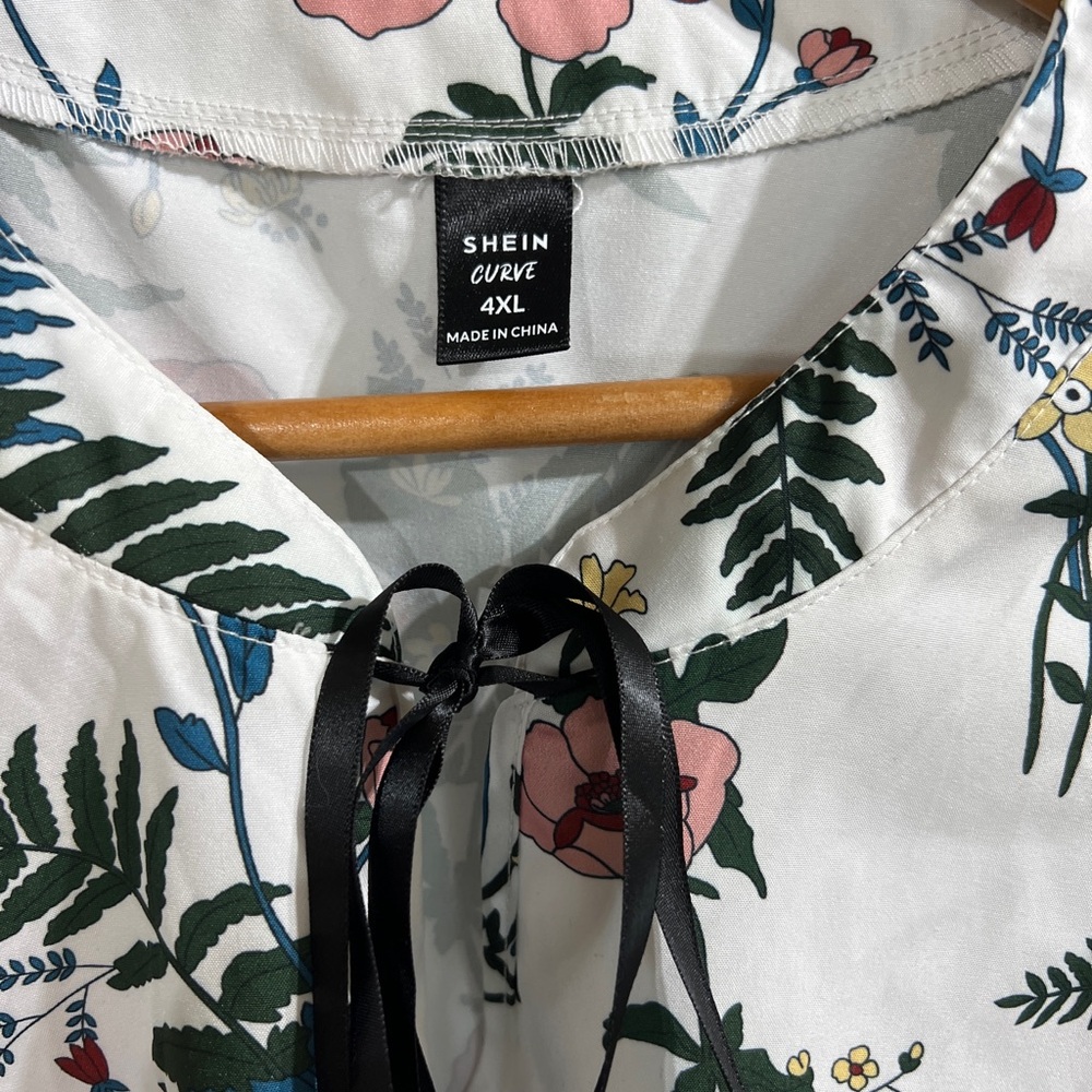 SHEIN Floral Ruffle Blouse - White, Pink, Green winged sleeve 4x - Picture 2 of 4